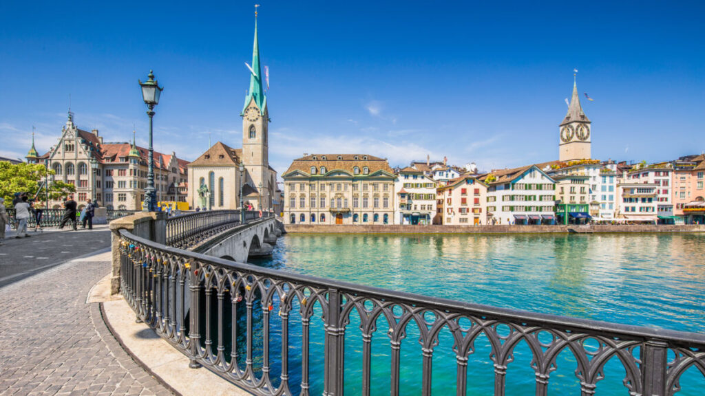 スイス最大都市チューリッヒが嗜好用大麻の試験販売を開始